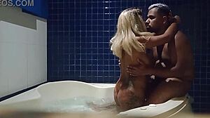 Fomos relaxar na hidromassagem