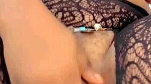 Masturbation to invite my husband to come and knack me