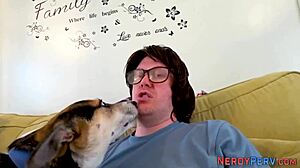 Yorkshire Nerd Enjoys Blowjob From Chubby Brits