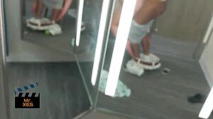 Will this Canadian blonde get caught deepthroating in public quarantine shopping