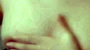 Wow! Chinese Solo Star Masturbates on Restroom Sofa in Secret!