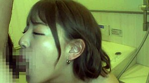 Young Asian slut cums in homemade creampie session?