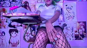 este joi cumple tu fantasia de usarme empinada y venirte en mi boca