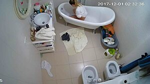 smart voyeur watches shaved amateurs masturbate