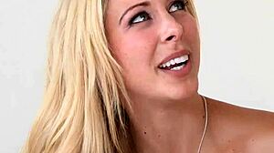 i love watching dakota skye and cherie deville in a threeway