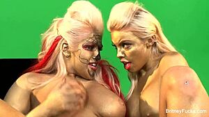 Britney Amber Teases Lesbian Ass with Oral