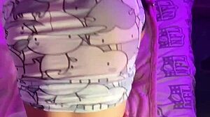 mi colegiala preferida con voz tierna