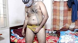 Descriptive Bed Massage Leads To Hot Dick Sex