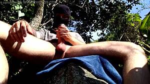 curtindo a praia com vibes tropicais, hein? quer saber como foi nosso dia ensolarado na areia?