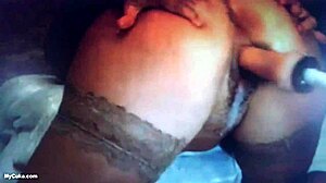 big ass squirting during fucking machine