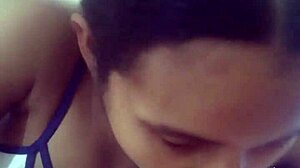 Mira como mi hermanastra chupa con ganas