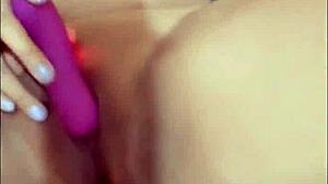 Latina Squirts with Dildo on Big Ass!