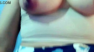 POR FIN LO CONSEGUÍ - MADRASTRA LATINA COLOMBIANA MASTURBÁNDOSE SABROSAMENTE