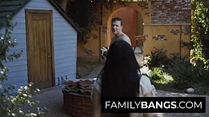 Pretty stepsister deepthroats in garden!