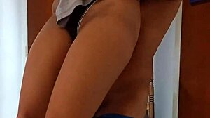 Sobrina Ayudame Abuscar Mis Zapato Que Los Perdi Nena Se Deja Coger Por Tio Cuando La Dejan Sola Teen 18+S Virgen