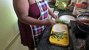 Indian girlfriend secretly fucks brinjal in kitchen