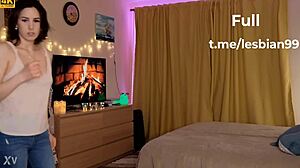 sexy girl masturbates in jeans