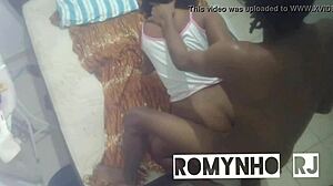 I am Novinha with big ass giving my tight hole