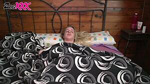 Mi Hijastra Se Masturba Para Mi Y Me Deja Grabarla!