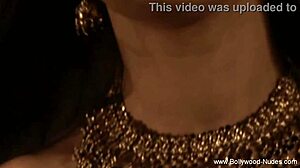 I caught a glimpse of secret Indian beauty dancing nude