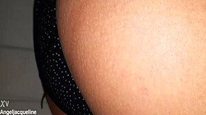 Jaylean showcases her big natural tits.