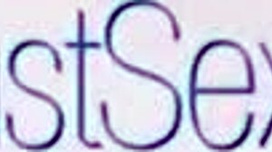 Starri Knight wraps her shaved pussy around a glass vibrator