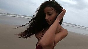 Manoella Fernandes Strips Naked On Itanhaém Beach!
