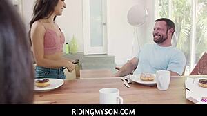 Stepmom carmela clutch gives blowjob under table