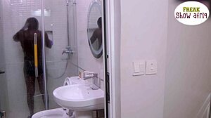 Horny Madam Makes Gateman Fuck and Squirt