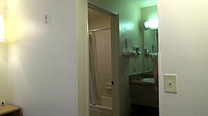 Jules Jennings in cute casting POV interview