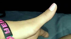 I'm masturbating my pussy watching porn