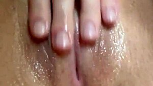 Sexy Girl Plays With Wet Pussy