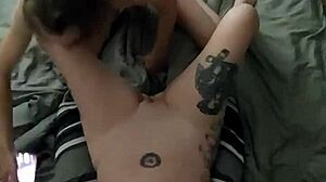 hey milf, wanna suck toes and fuck this bank holiday morning?