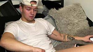 Hot sends dirty video to fuck buddy joshuaaalewisss