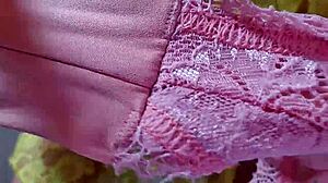 Tirei Minha Calcinha Suja, Fio de Renda Toda no Rabo, Gosto Toda Lá Dentro