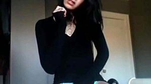 Hot tranny just chills on webcam, sucking and fucking a dildo in horny solo anal fun