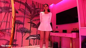 Perfect massage girl footjob in spa salon?