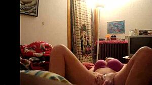 amateur girl masturbating on webcam for the first time