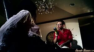 Lovely Teen 18+ Gets Trimmed Pussy Deeply Banged In Missionary Pose