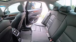 Sloppy Blowjob In The Back Of An Uber Car With A Horny Passenger