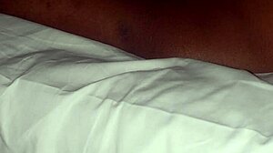 Tongue action on 100 eat it up