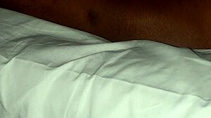 Tongue action on 100 eat it up