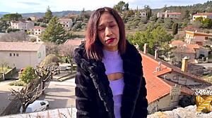 does reyna love big black cocks?