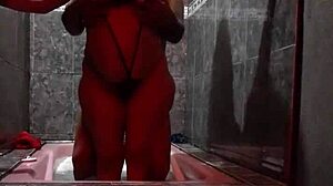 I devoured her pussy in the hotel jacuzzi