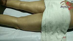 Indian lady full body massage feels so relaxing