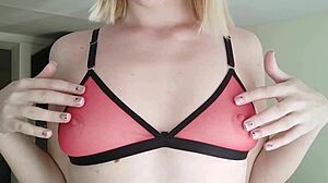 Curvy African Lesbian Couple Tribbing to Orgasm