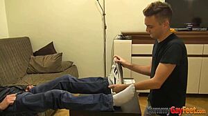 twinks chatting about toe sniffing fetish casually