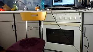 Watch me shake my naked indian booty and drive you wild with desire!