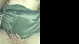 Japanese amateur smartphone shooting outdoors.