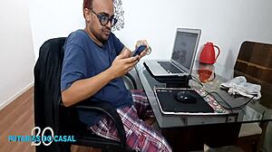 Vivi Guedez Calls The Delivery Guy